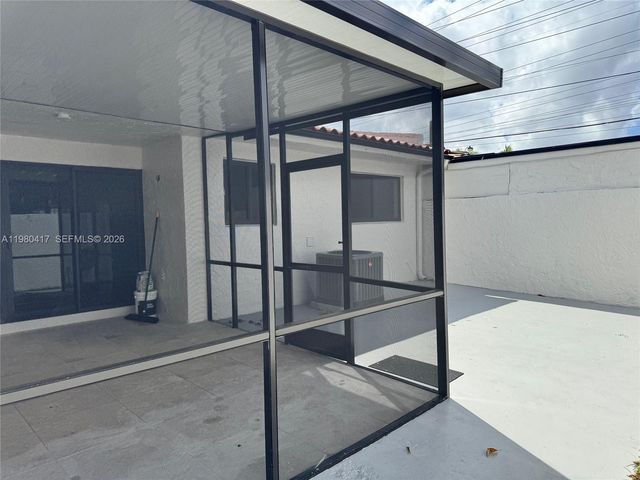 9425 SW 4th Ln 9425, Miami, FL 33174