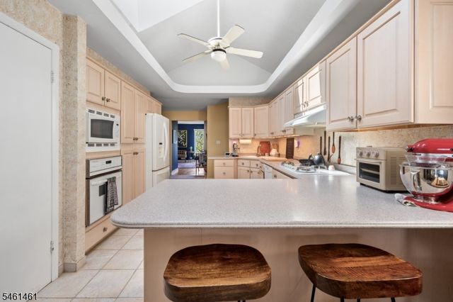 6 Martin Ln, Hamilton Twp., NJ 08619