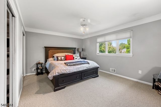 6 Martin Ln, Hamilton Twp., NJ 08619