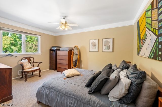 6 Martin Ln, Hamilton Twp., NJ 08619