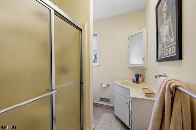 6 Martin Ln, Hamilton Twp., NJ 08619