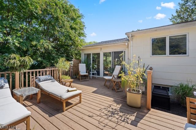 6 Martin Ln, Hamilton Twp., NJ 08619