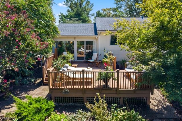 6 Martin Ln, Hamilton Twp., NJ 08619