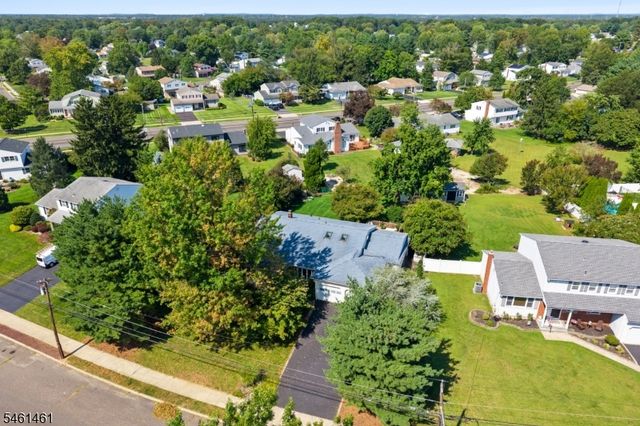 6 Martin Ln, Hamilton Twp., NJ 08619
