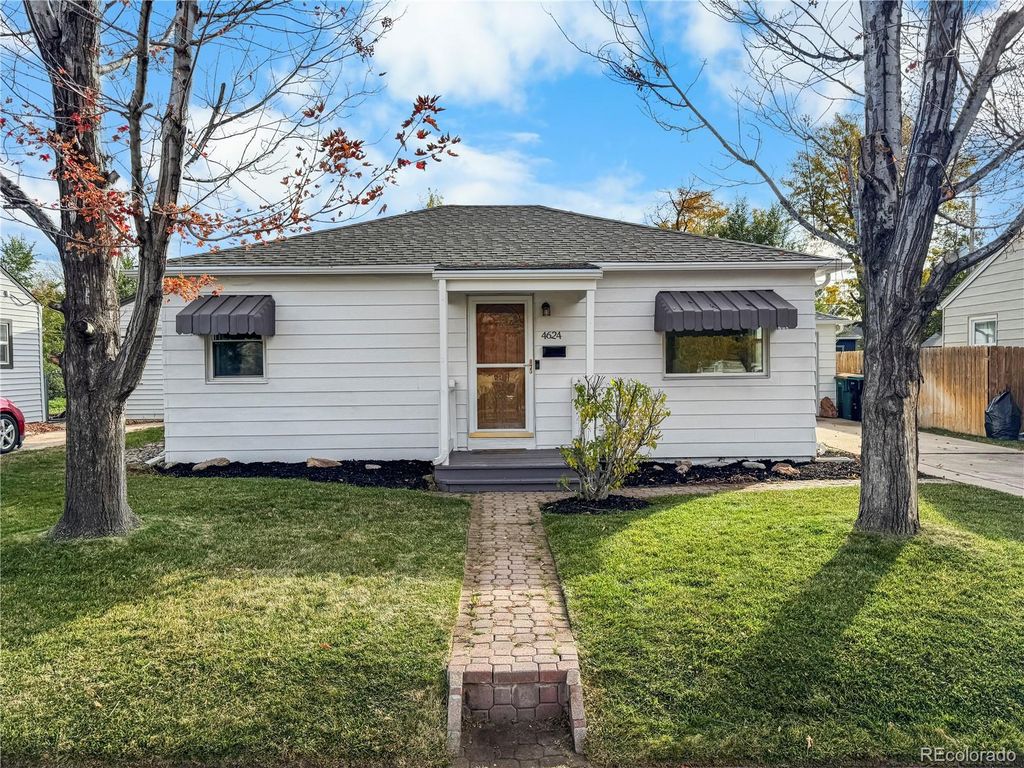 4624 S Logan Street, Englewood, CO 80113