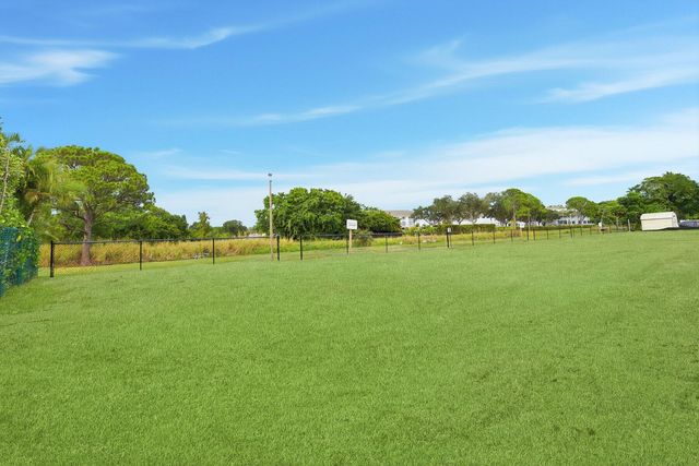 2815 Northside Drive, Lake Worth, FL 33462