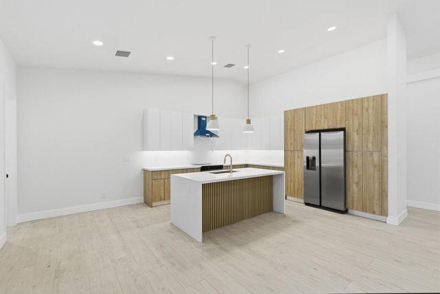 2815 Northside Drive, Lake Worth, FL 33462