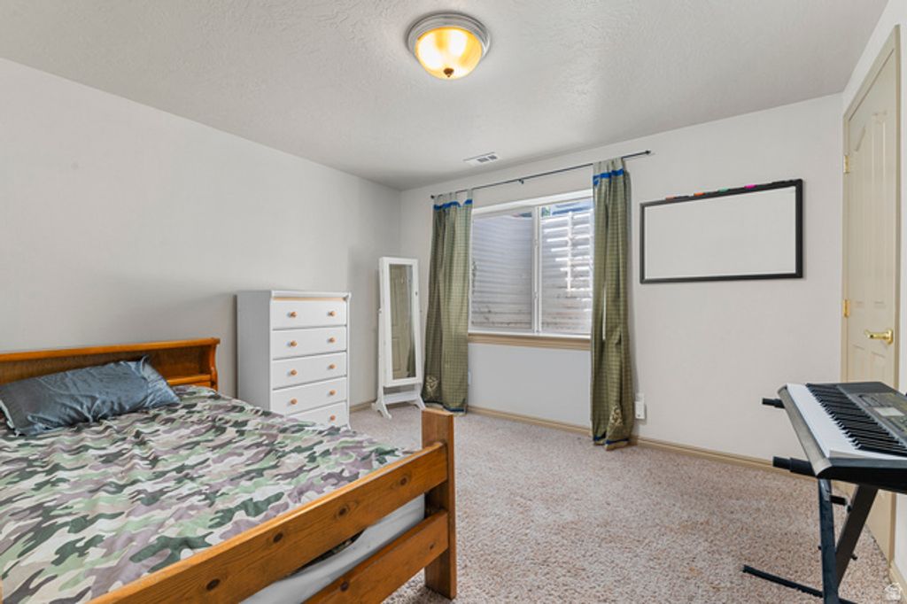 Image 20 of property listing at 14008 S EMMELINE DR, Herriman, UT 84096