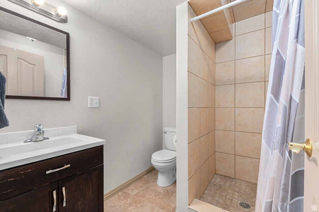Image 21 of property listing at 14008 S EMMELINE DR, Herriman, UT 84096