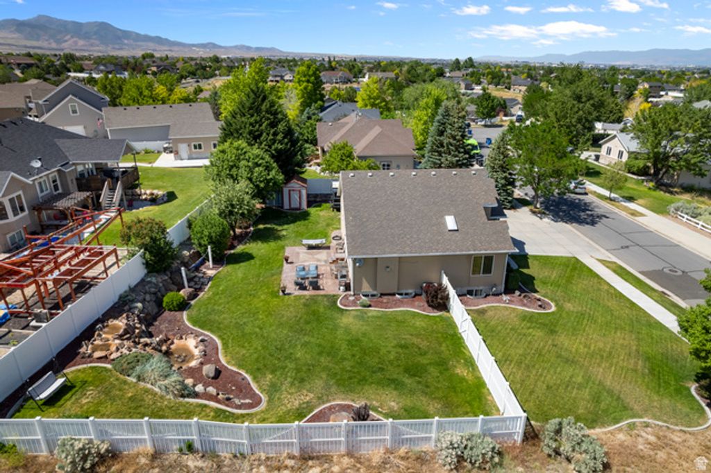 Image 28 of property listing at 14008 S EMMELINE DR, Herriman, UT 84096