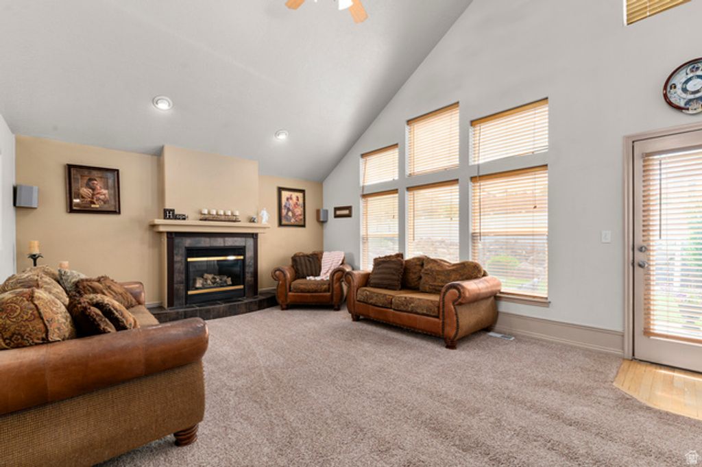 Image 10 of property listing at 14008 S EMMELINE DR, Herriman, UT 84096