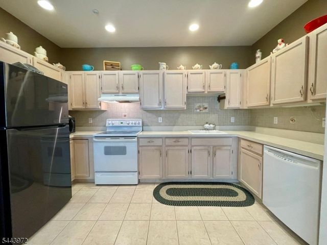 7215 Richmond Rd, West Milford Twp., NJ 07480