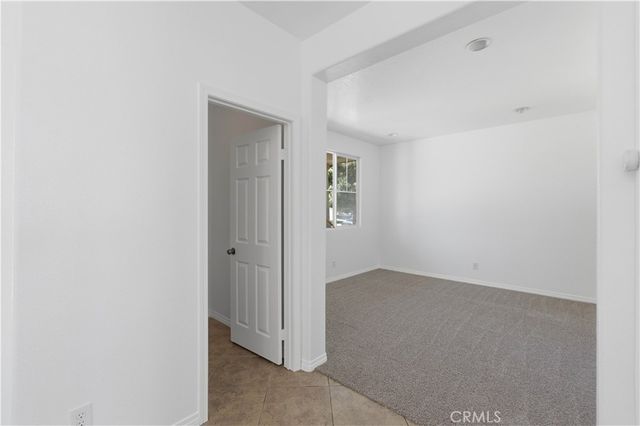 13855 Jackson Street, Oak Hills, CA 92344