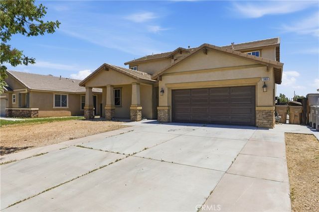 13855 Jackson Street, Oak Hills, CA 92344