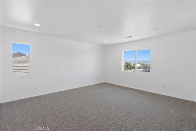 13855 Jackson Street, Oak Hills, CA 92344