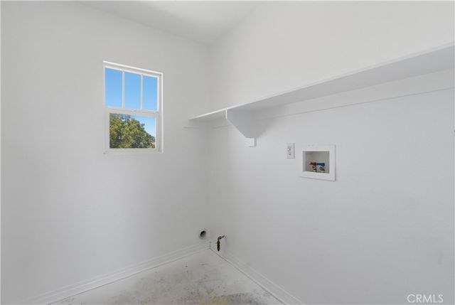 13855 Jackson Street, Oak Hills, CA 92344