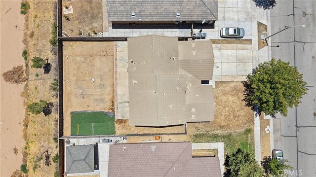 13855 Jackson Street, Oak Hills, CA 92344