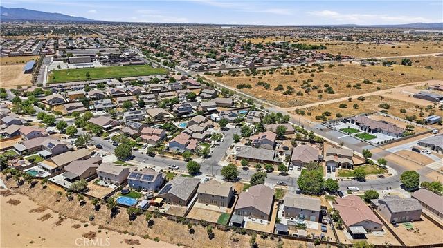 13855 Jackson Street, Oak Hills, CA 92344