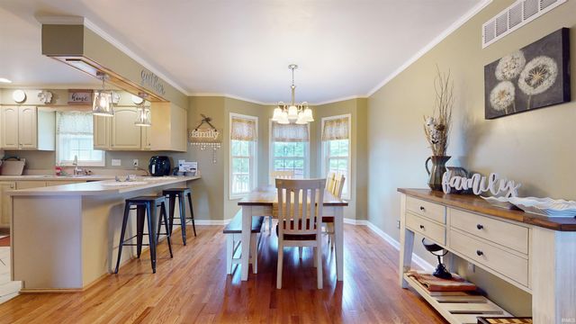 7666 Vann Road, Newburgh, IN 47630