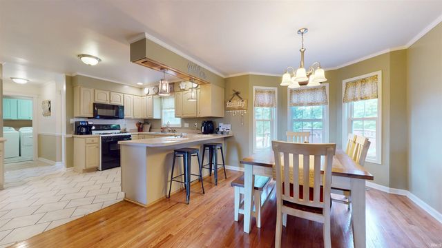 7666 Vann Road, Newburgh, IN 47630