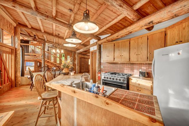 1486 Prussian Hill Rd, Mokelumne Hill, CA 95245