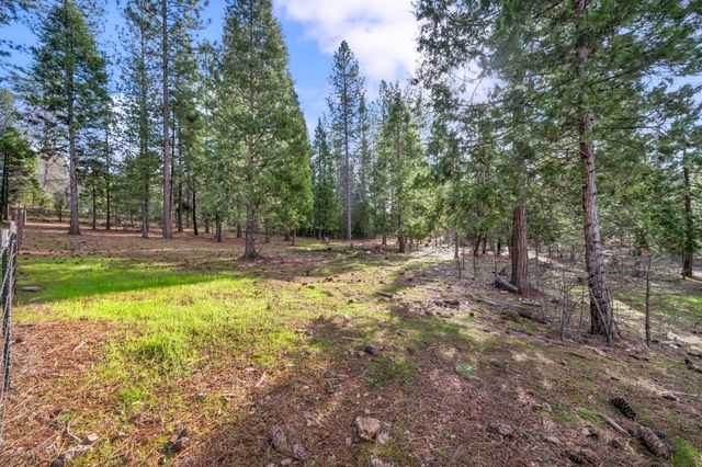 1486 Prussian Hill Rd, Mokelumne Hill, CA 95245