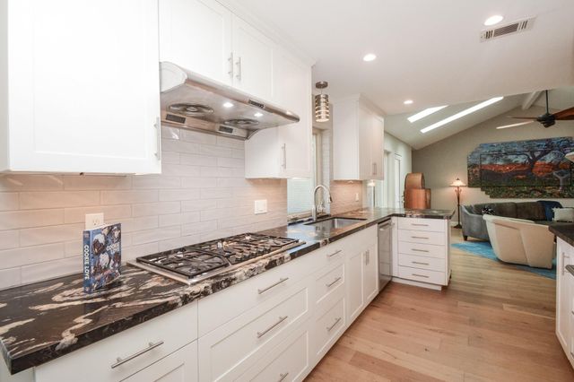 14110 Barryknoll Lane, Houston, TX 77079