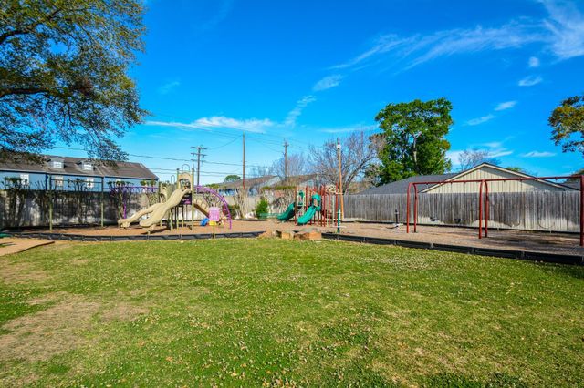 14110 Barryknoll Lane, Houston, TX 77079