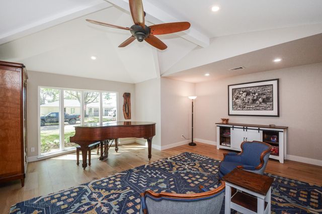 14110 Barryknoll Lane, Houston, TX 77079