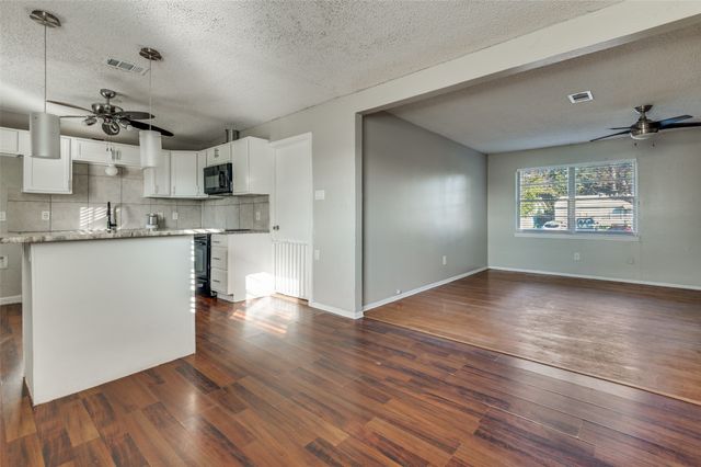 2217 Garden Oaks Drive, Irving, TX 75061