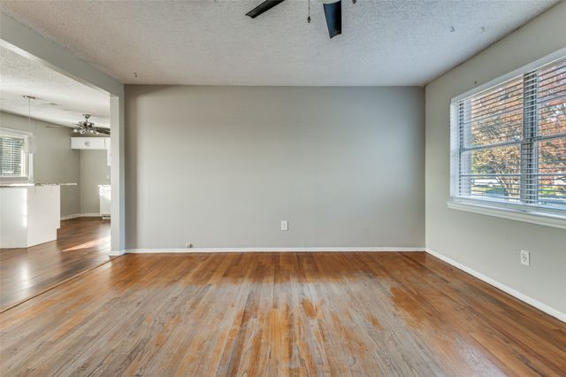 2217 Garden Oaks Drive, Irving, TX 75061