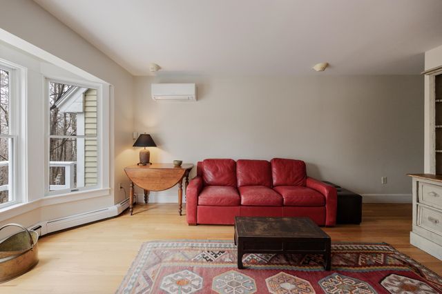 15 Plateau Road, Williston, VT 05495