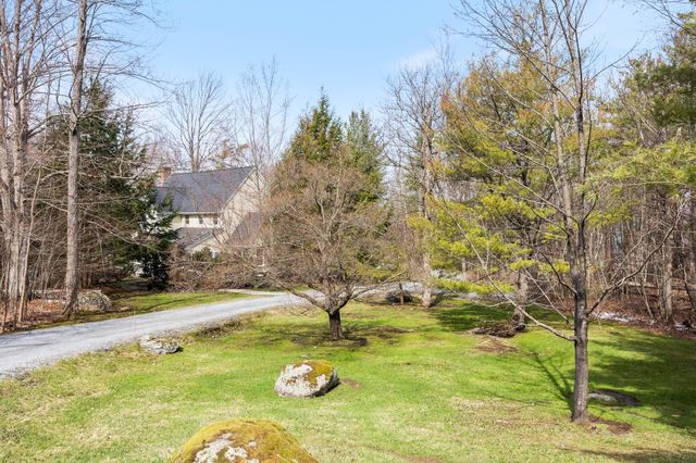 15 Plateau Road, Williston, VT 05495