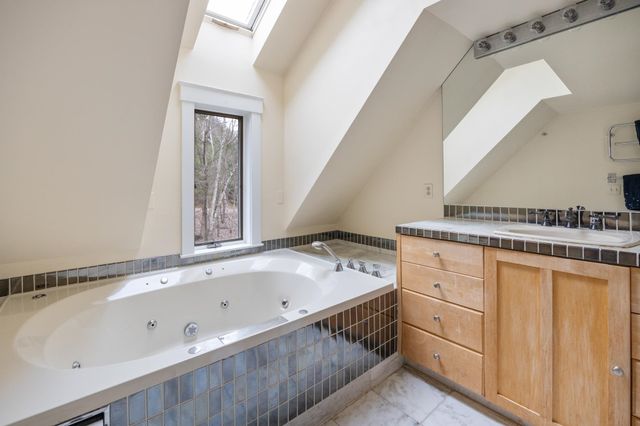 15 Plateau Road, Williston, VT 05495