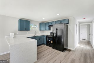 219 Lake Circle, Newnan, GA 30263