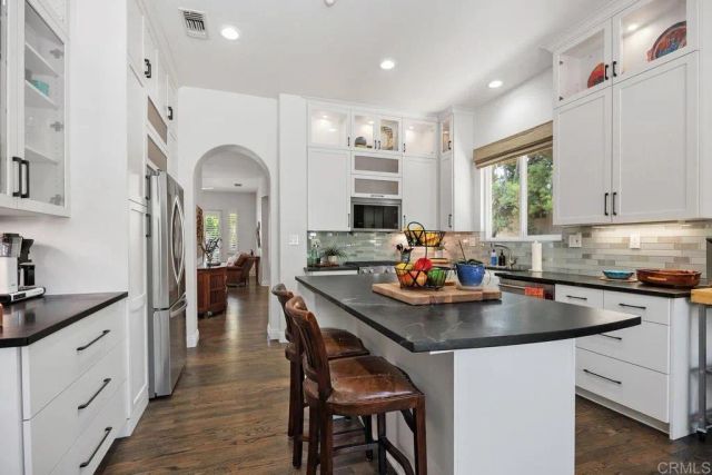 1034 Alexandra Lane, Encinitas, CA 92024