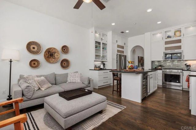 1034 Alexandra Lane, Encinitas, CA 92024