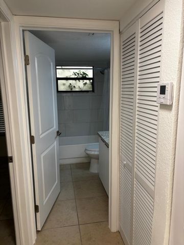 1515 LAKE CRYSTAL Drive B, West Palm Beach, FL 33411
