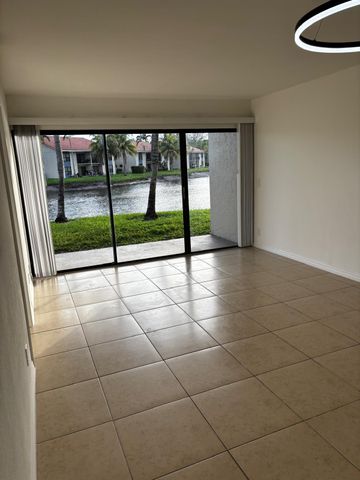 1515 LAKE CRYSTAL Drive B, West Palm Beach, FL 33411