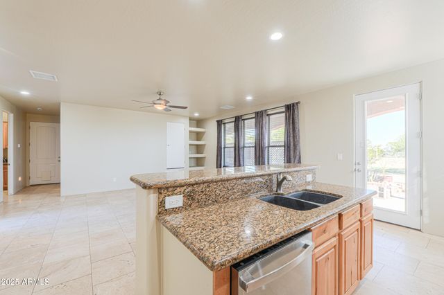 53304 W BARNES Road, Maricopa, AZ 85139