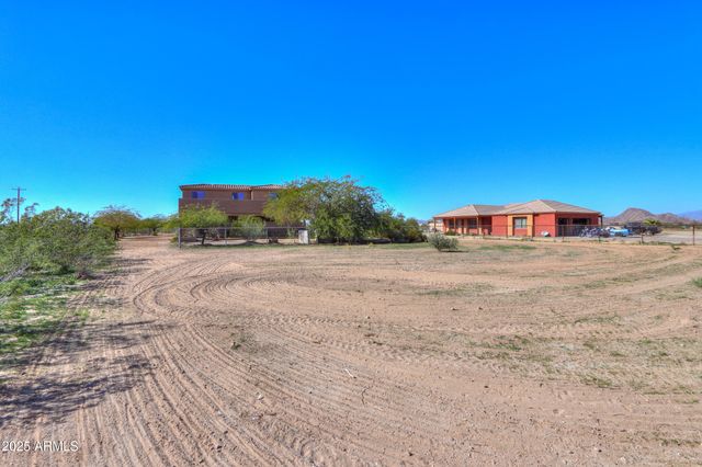 53304 W BARNES Road, Maricopa, AZ 85139