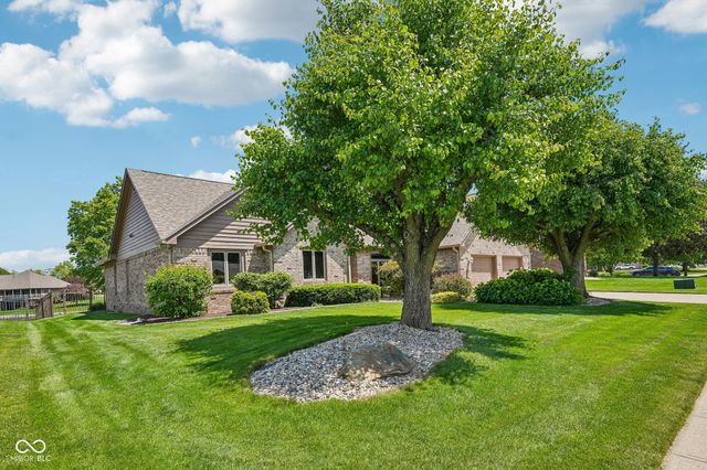 2567 Willow Street, Greenwood, IN 46143