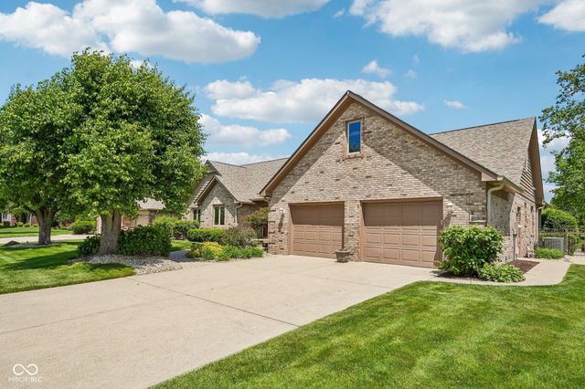 2567 Willow Street, Greenwood, IN 46143