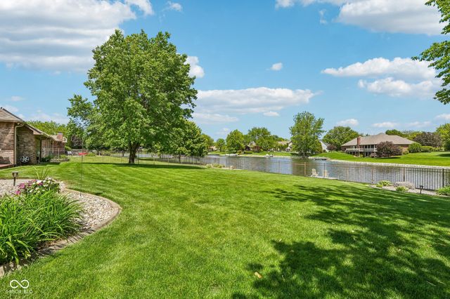 2567 Willow Street, Greenwood, IN 46143