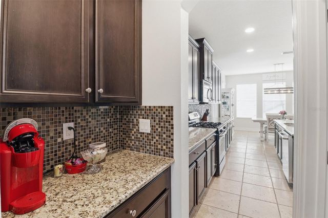 12036 LONGVIEW LAKE CIRCLE, Bradenton, FL 34211