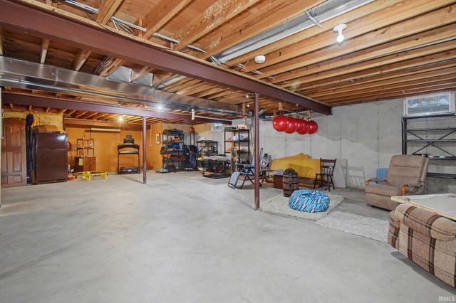 21717 Knobcone Court, Bristol, IN 46507