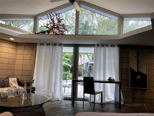 2040 Coral Reef Dr, Lauderdale By The Sea, FL 33062