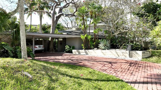 2040 Coral Reef Dr, Lauderdale By The Sea, FL 33062