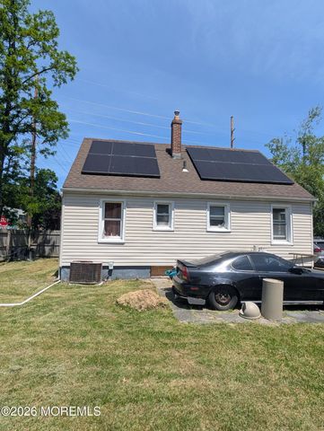 54 Clinton Avenue, Eatontown, NJ 07724