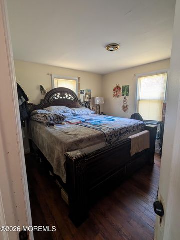 54 Clinton Avenue, Eatontown, NJ 07724